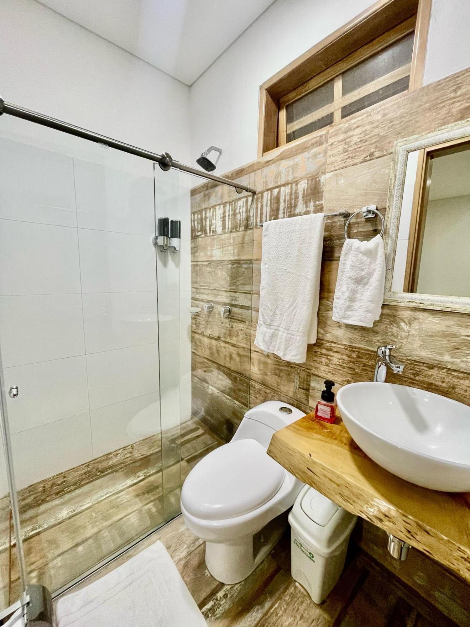 Hotel Cattaleya City Кали Экстерьер фото