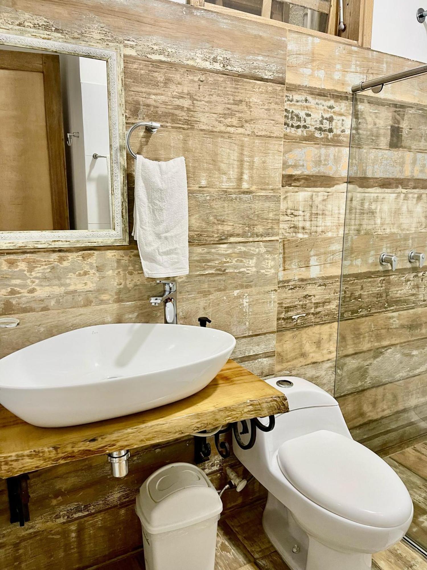 Hotel Cattaleya City Кали Экстерьер фото