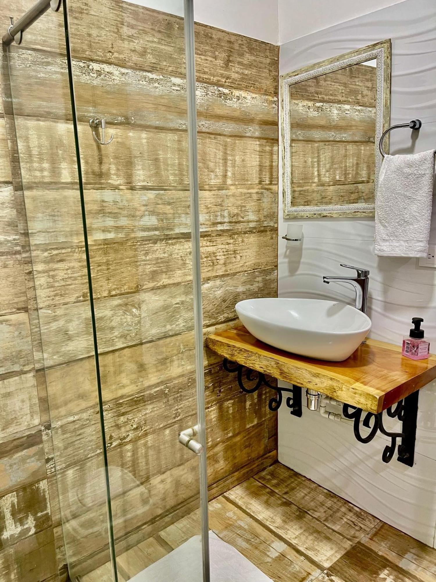 Hotel Cattaleya City Кали Экстерьер фото